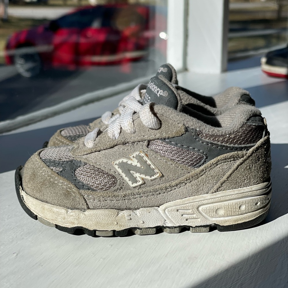 New Balance 993 Toddler - size 4c